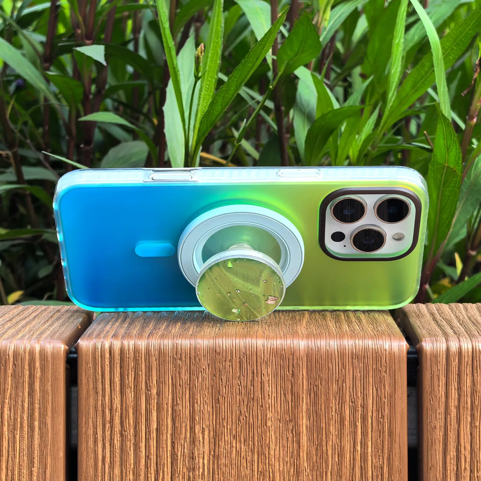 Laser Dazzling Green & Blue Phone Case MagSafe Grip Set