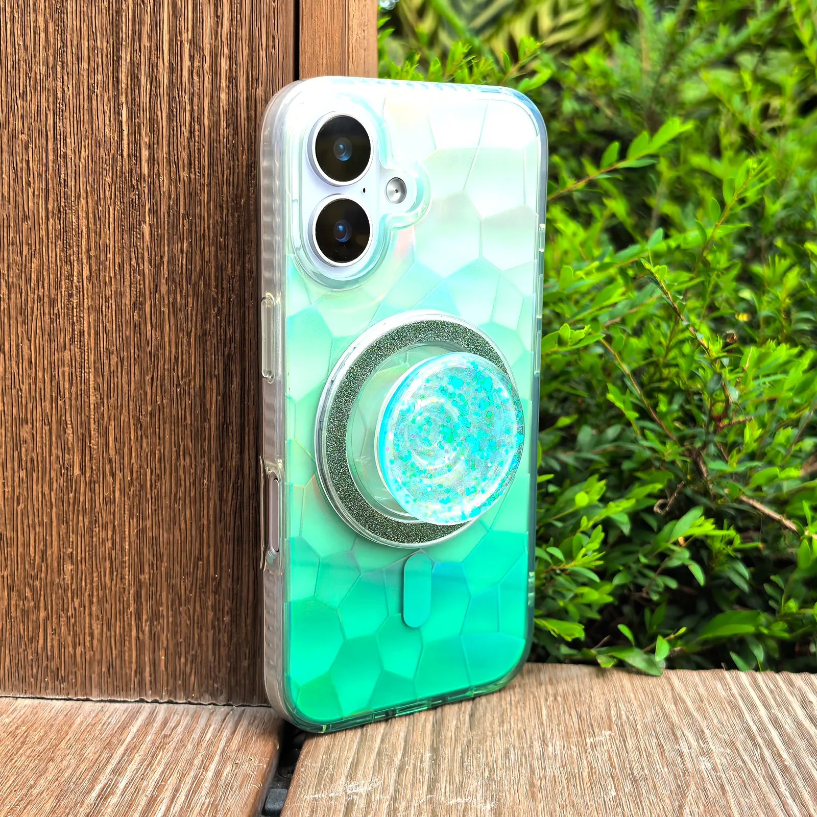 Opalescent Ripple Green Phone Case MagSafe Grip Set