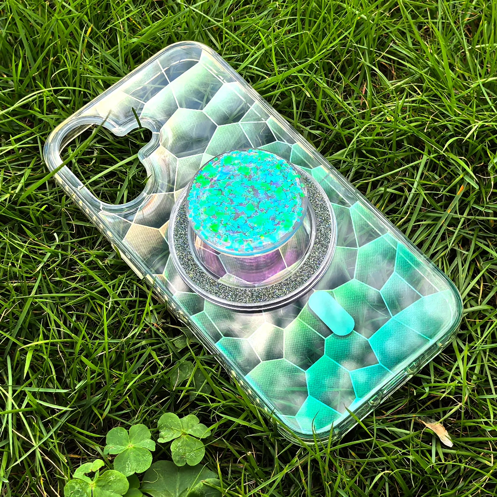 Opalescent Ripple Green Phone Case MagSafe Grip Set