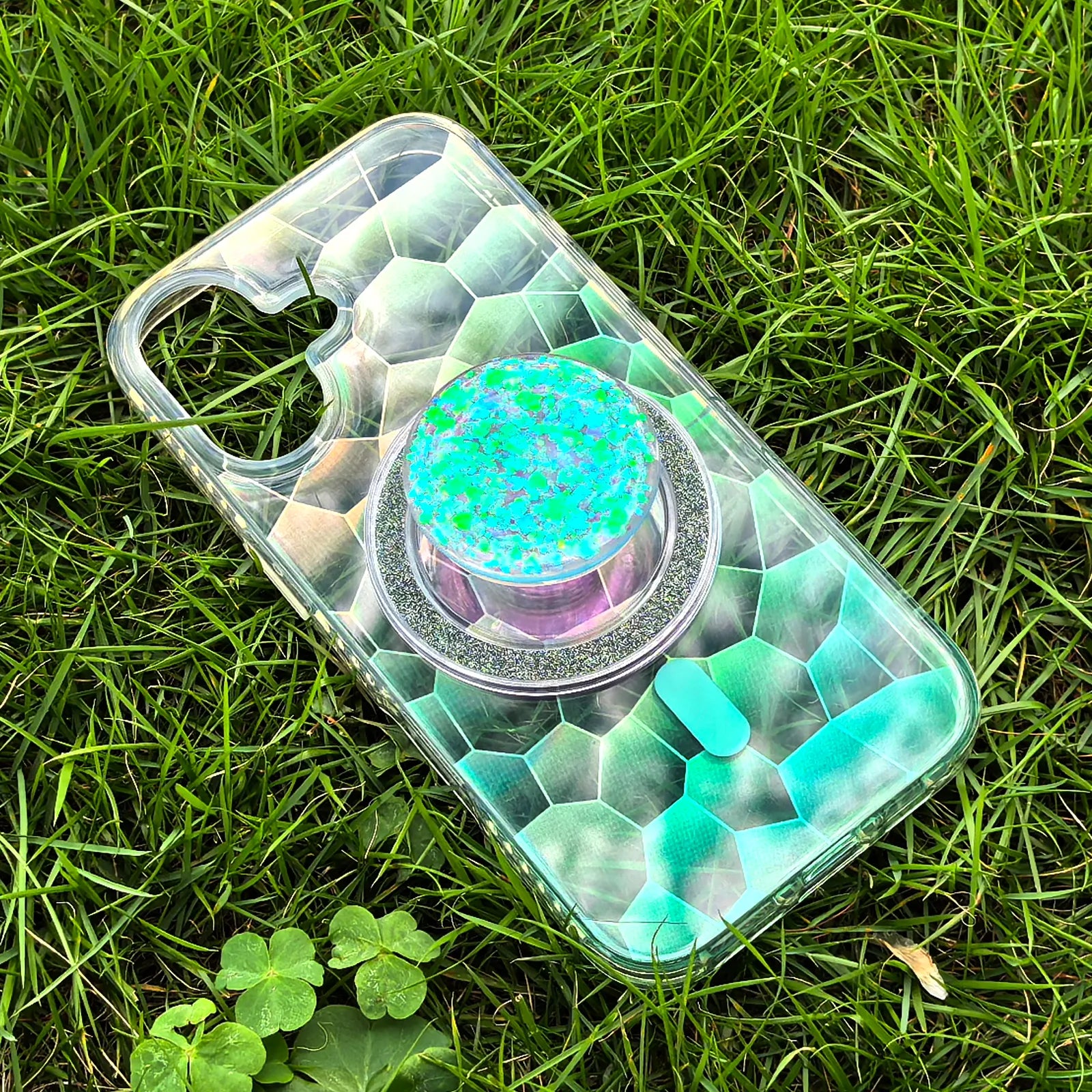 Opalescent Ripple Green Phone Case MagSafe Grip Set