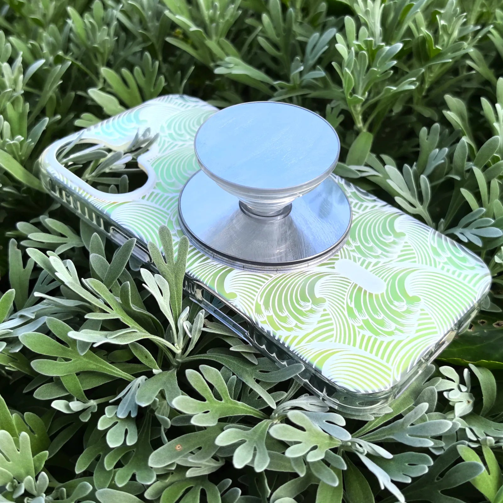 Sea Whisper White Phone Case MagSafe Grip Set