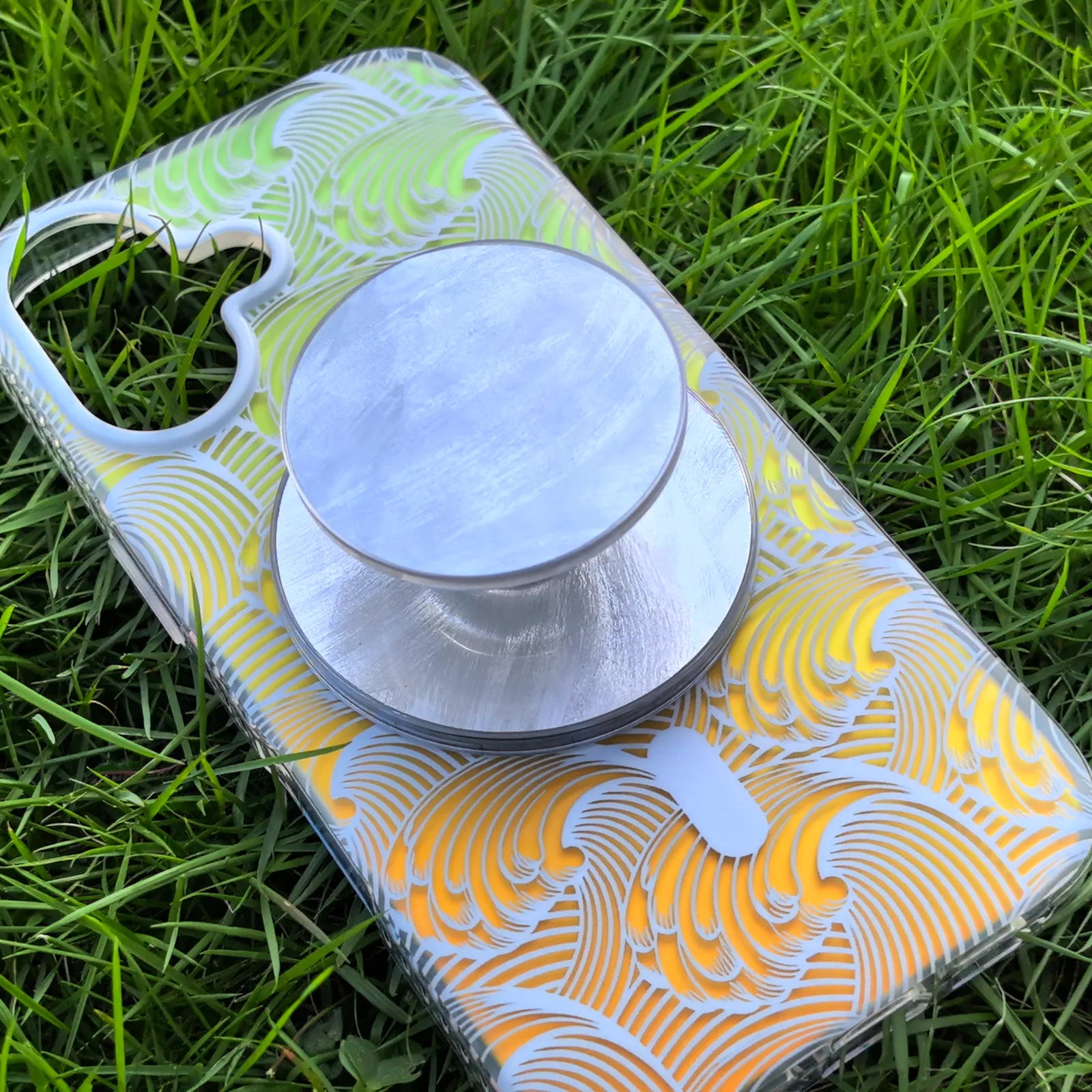 Sea Whisper White Phone Case MagSafe Grip Set